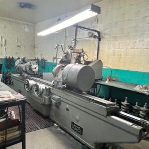Berco RTM300 crankshaft grinder with 5 wheels mounted on hubs, all standard tooling